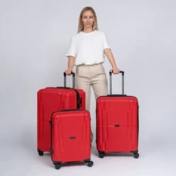 Essentials 06 THE THREE SET 4 Roulettes Set De Valises 3 Pièces -Sacs École Pas Cher Magasin 7fb67ed66fc5f71f85d768983ba1098c 2