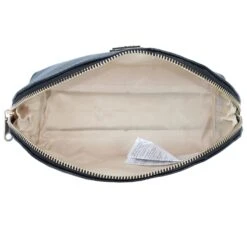 Guess Dome Trousse De Toilette 5.5 Cm -Sacs École Pas Cher Magasin c5291e5e301ca9145f15b57588bacb1f 4